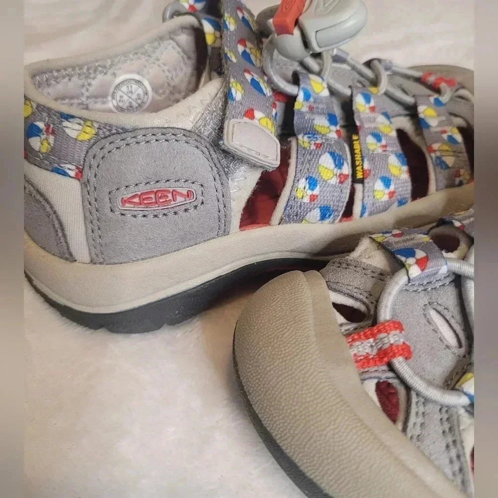 KEEN Newport unisex girls boys outdoors waterproof washable sandals shoes, sz 11